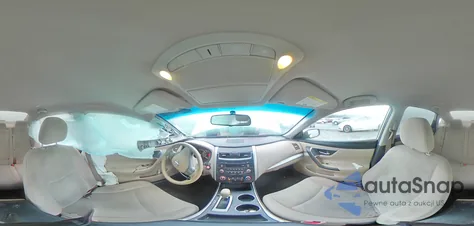 2015 Nissan Altima 2.5 z USA, uszkodzony, nr VIN 1N4AL3AP2FC264391